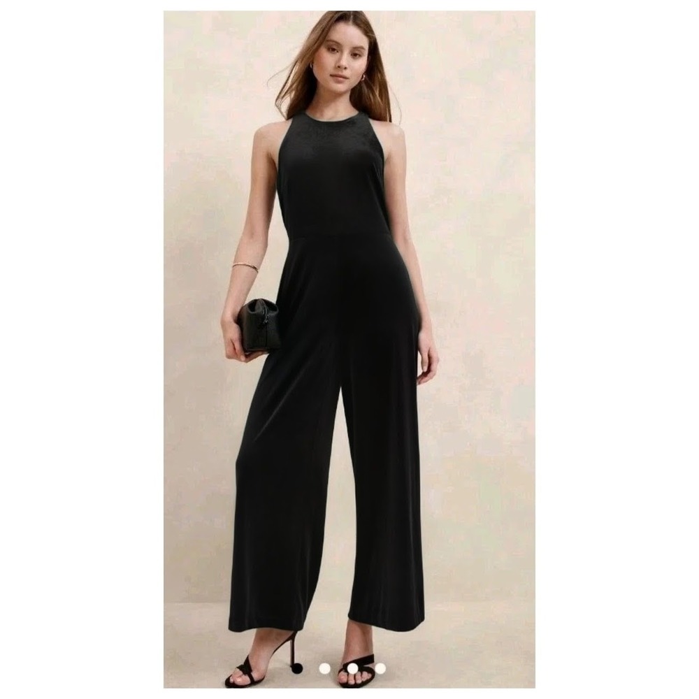 Banana Republic Womens Black Velvet Wide Leg Halter Jumpsuit Size M NWT 590387